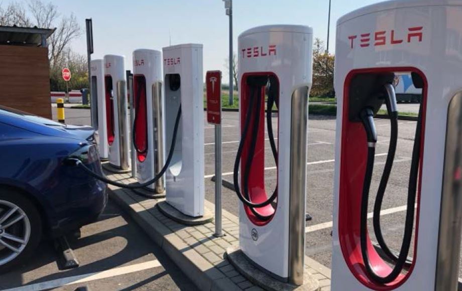 Canada EV Mass Adoption: Are We There Yet?